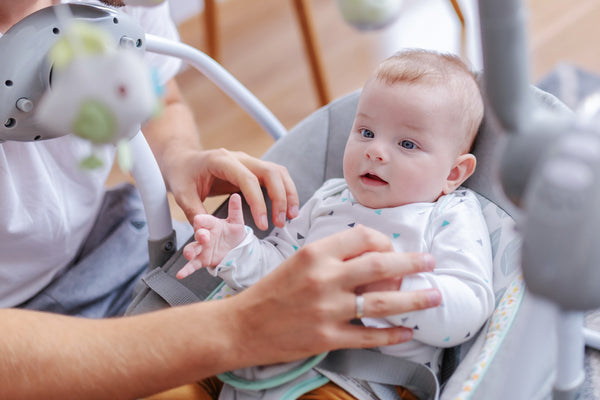 BabyBond Swing Vs. Graco Swing: Which One Will You Prefer？