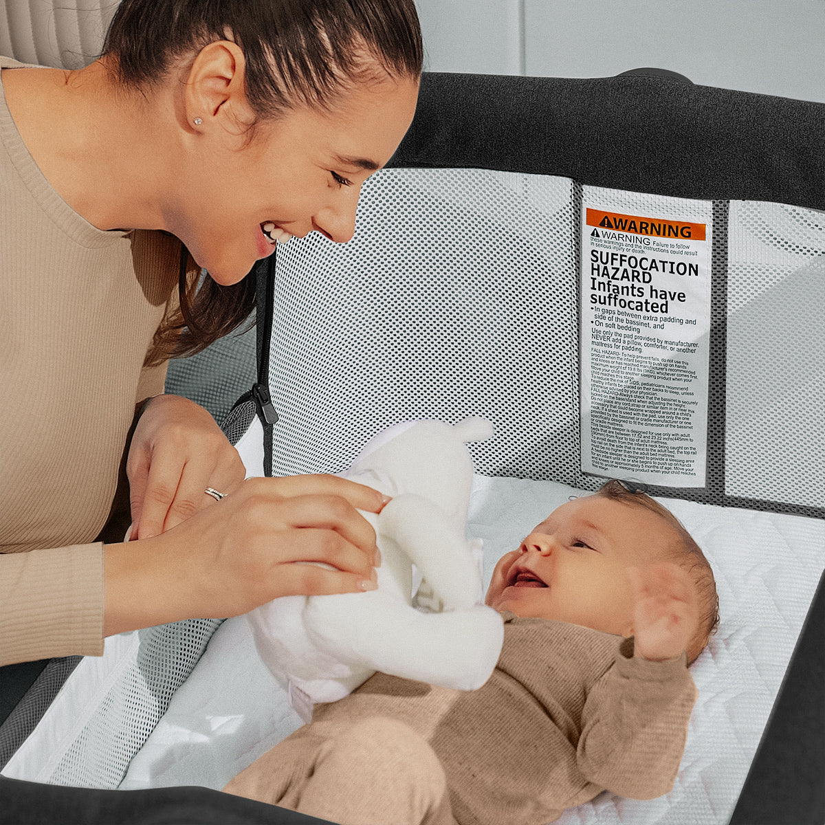 BabyBond Baby Bassinet 3 in 1 Bassinet Bedside Sleeper with Soft Mattr